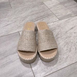 NEW - Platform sandals